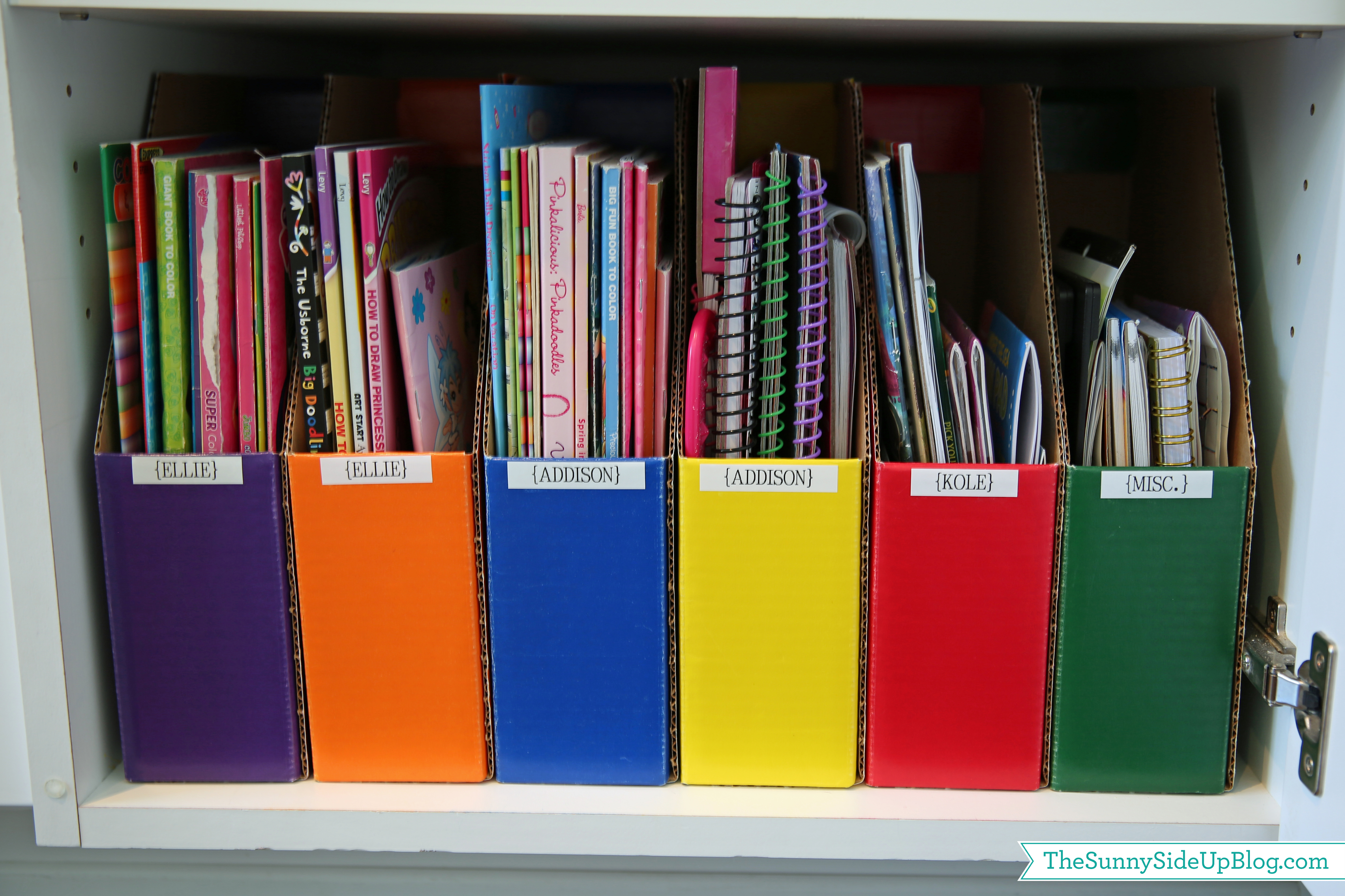 http://www.thesunnysideupblog.com/wp-content/uploads/2015/08/organizing-kids-coloring-books.jpg