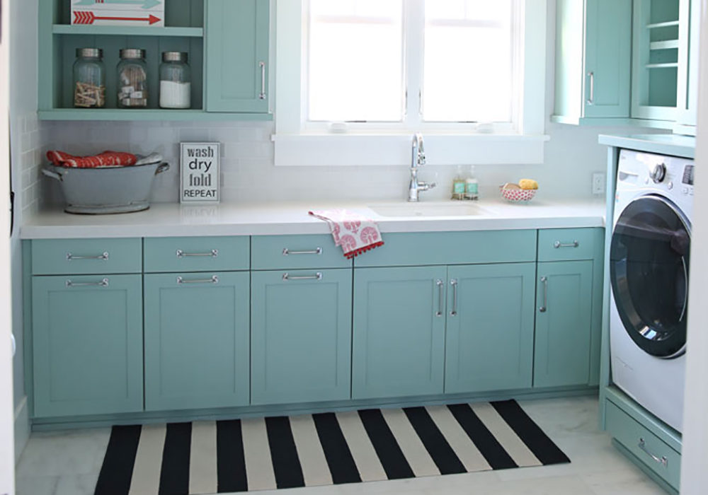 Decorated and Organized Laundry Room (with color!)