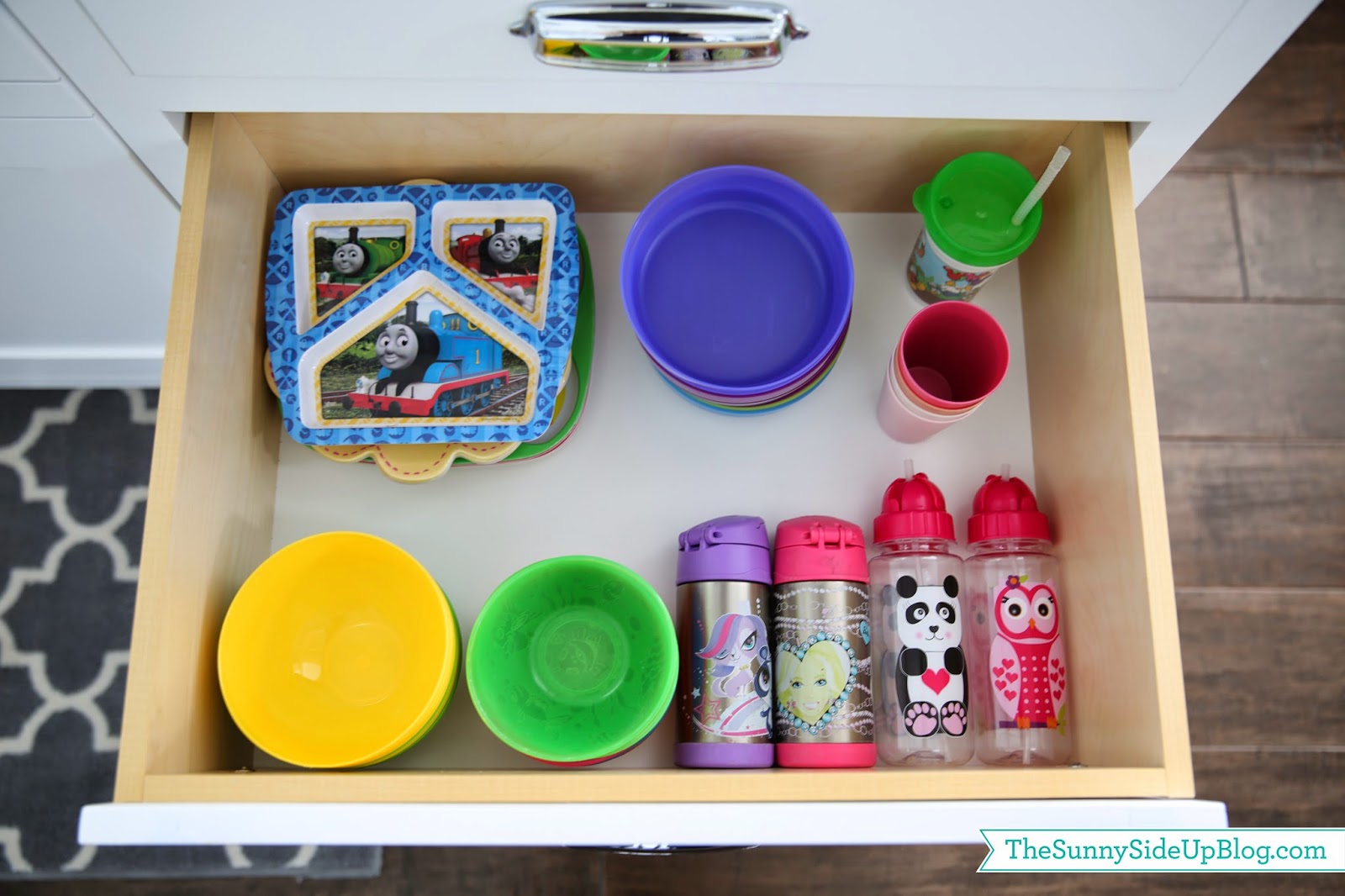 Organized Pantry and Ziploc Bag Drawer - The Sunny Side Up Blog