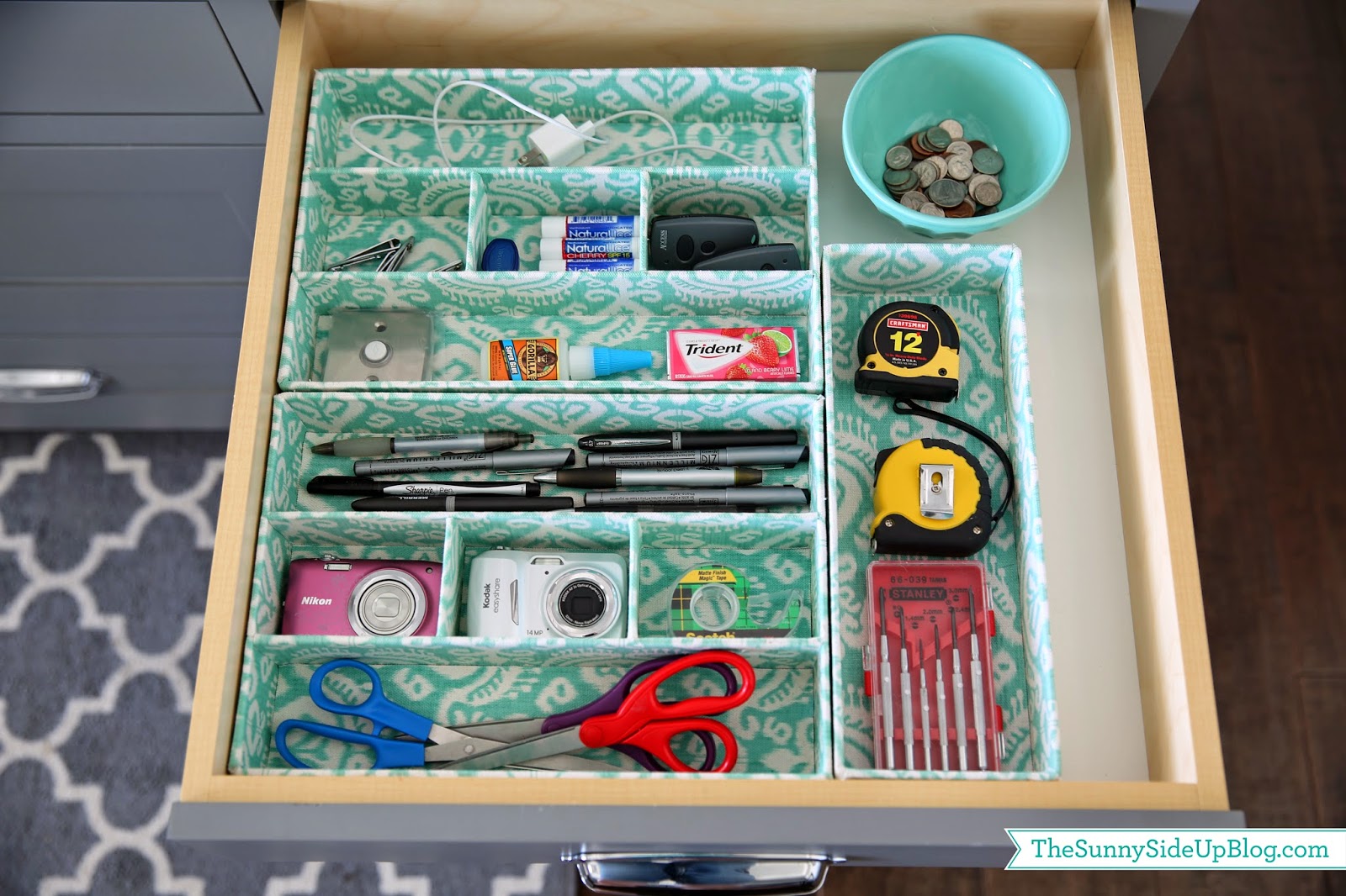 Junk Drawer Organization  Junk drawer organizing, Home organization hacks,  Home organization