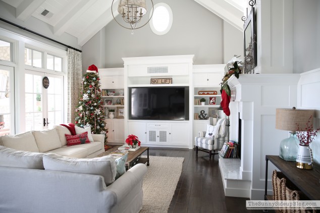 christmas-in-the-family-room