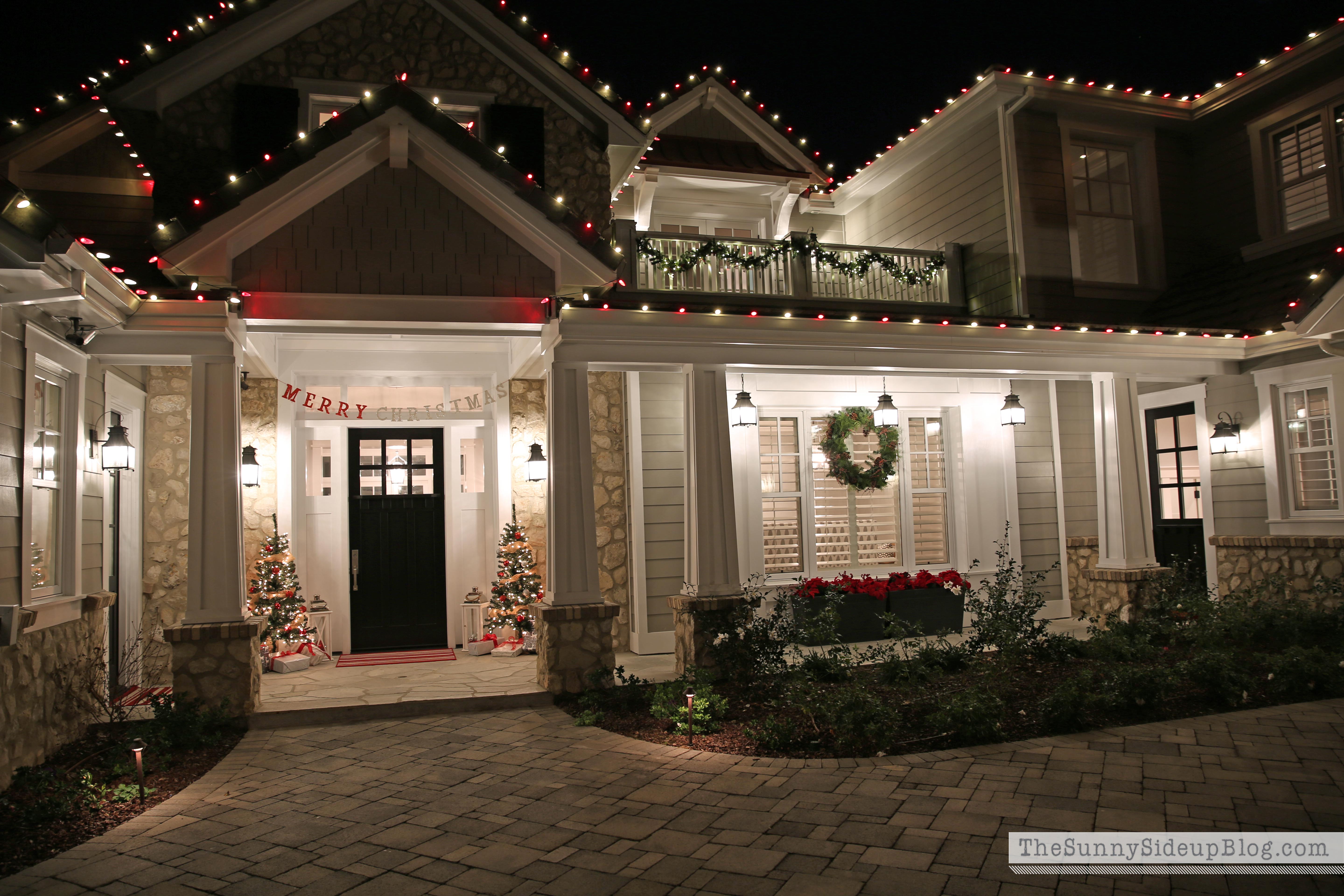 Christmas front porch The Sunny Side Up Blog