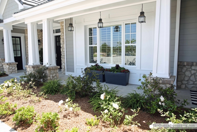 black-hanging-porch-lanterns