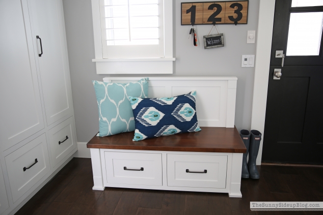 mudroom-bench