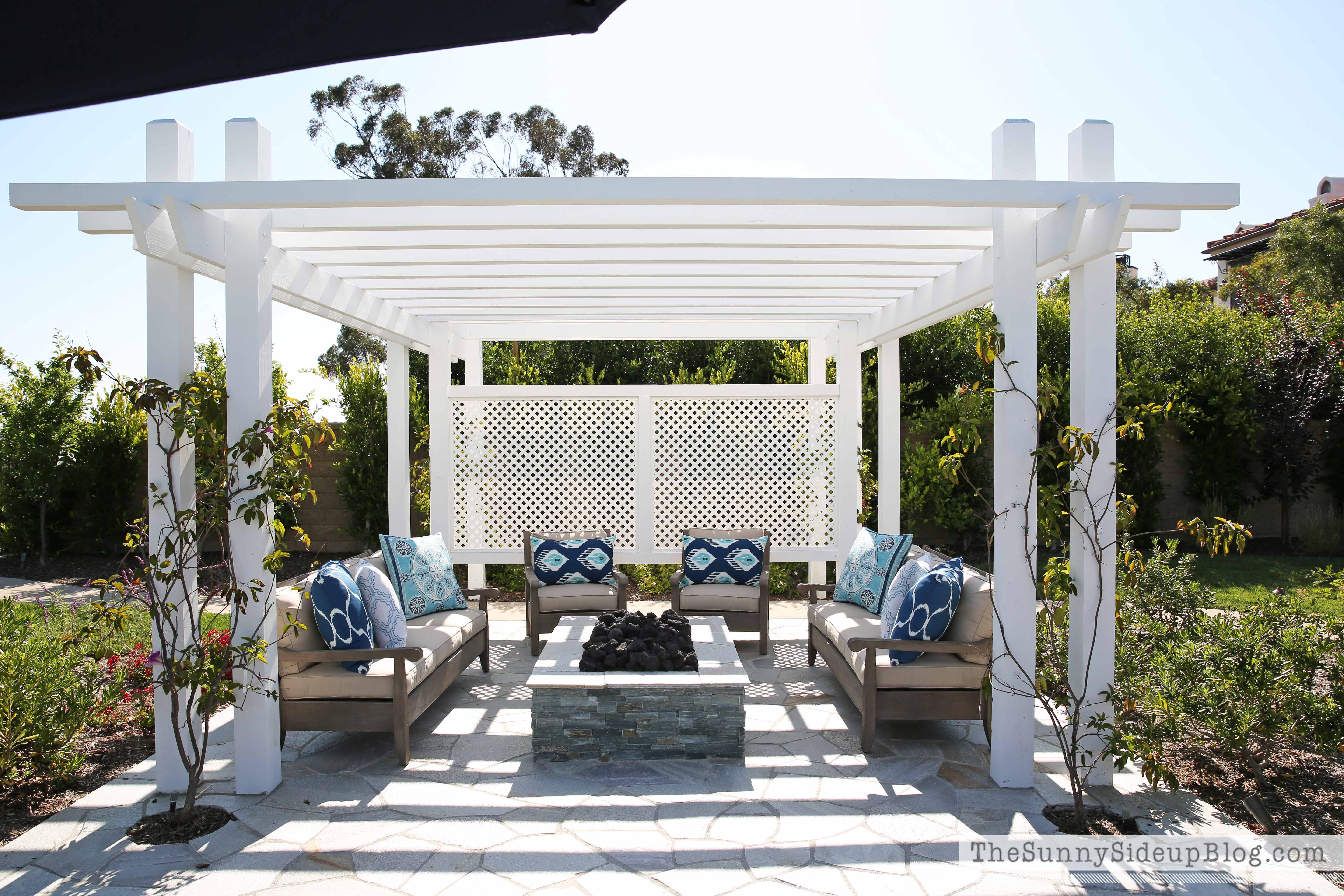 Outdoor Pergola and Fire pit - The Sunny Side Up Blog