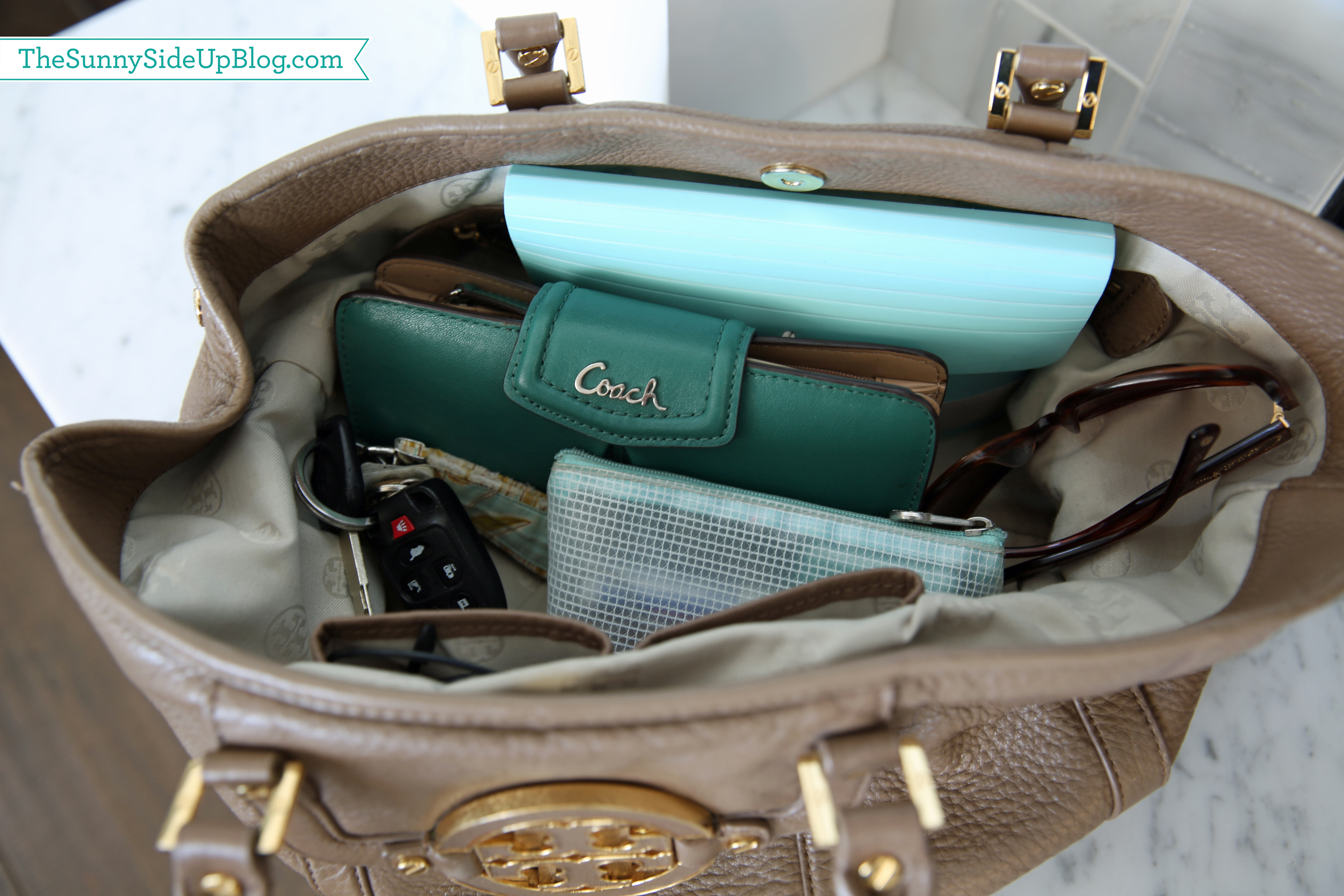 How to organize your handbags