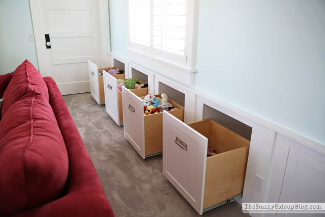 organized-playroom-pullout-drawers