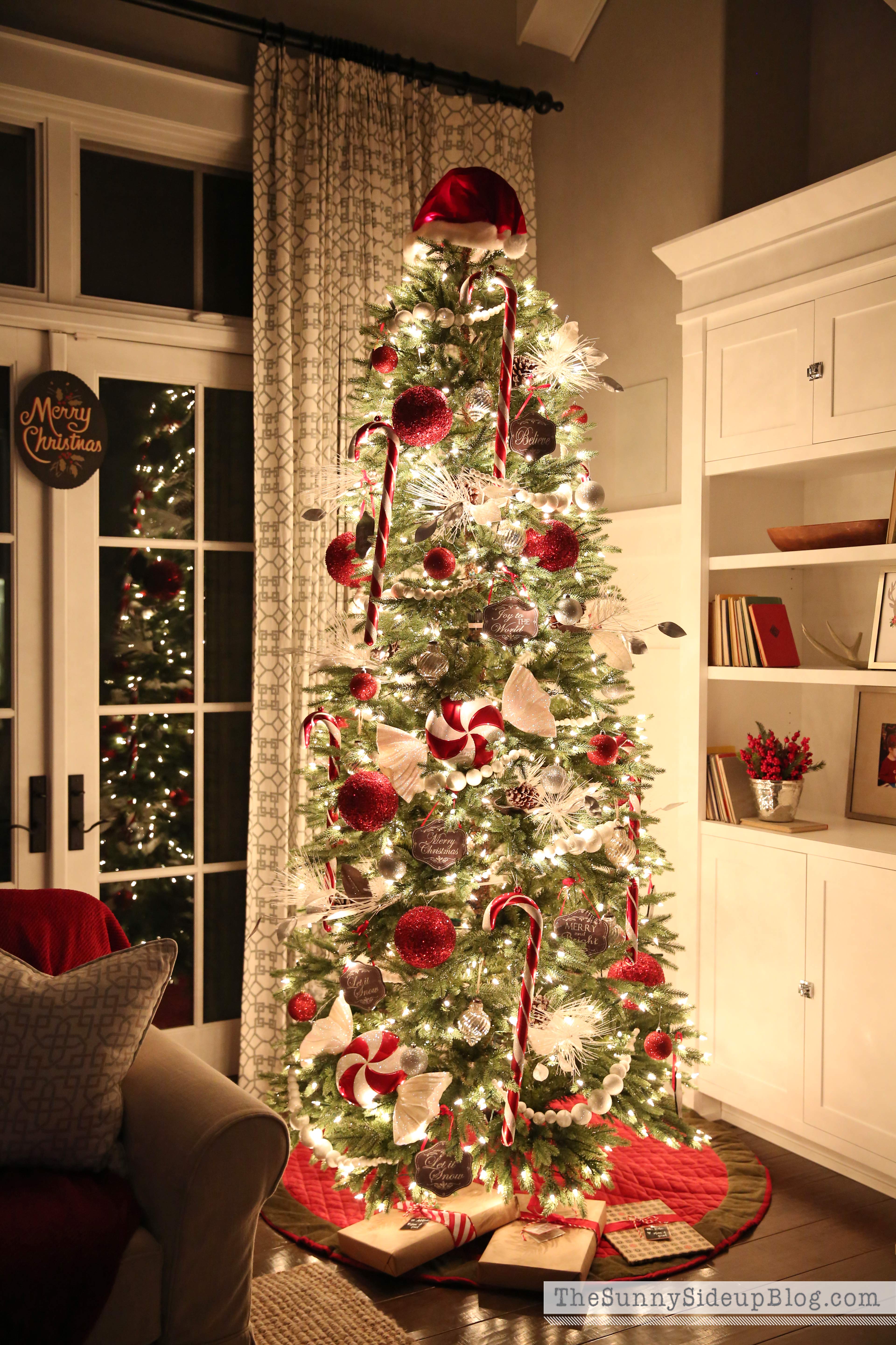 red-and-white-striped-christmas-tree
