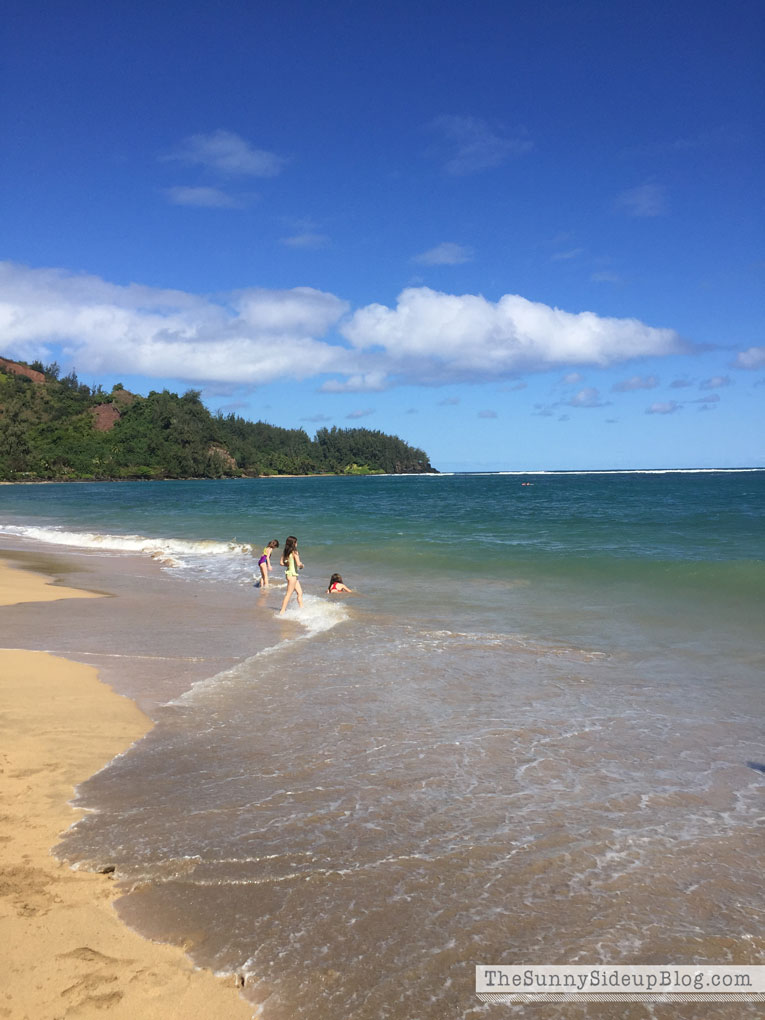 girls-at-the-beach