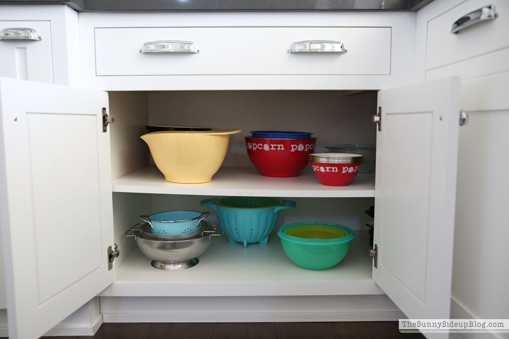 organized-kitchen-cabinets-7