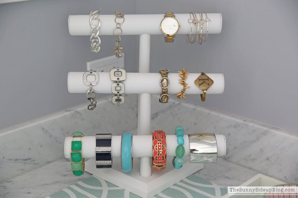 How To Organize Jewelry And Accessories - Fox Hollow Cottage