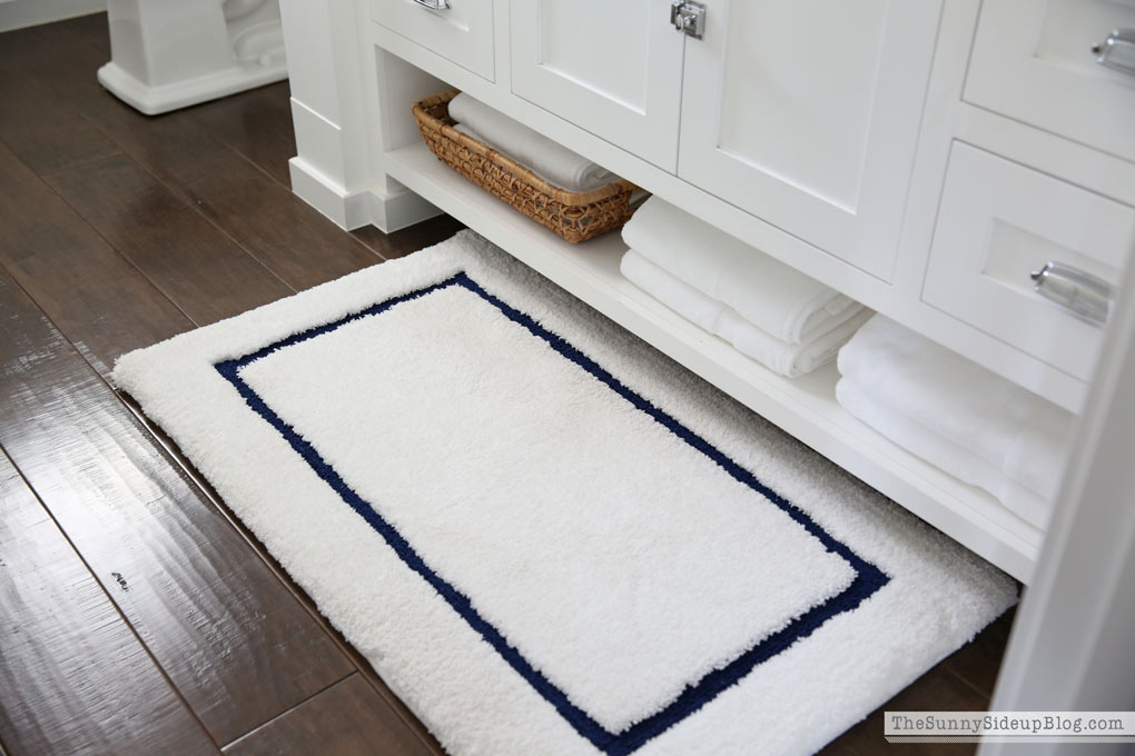 pottery-barn-bathroom-rug