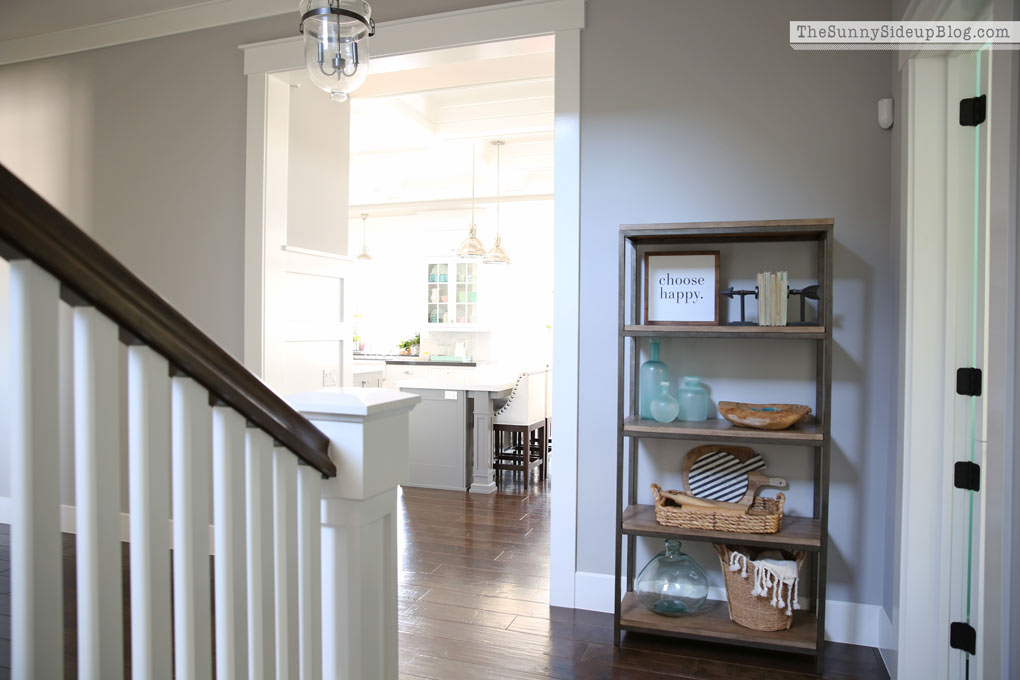 hallway-shelf-decor-1