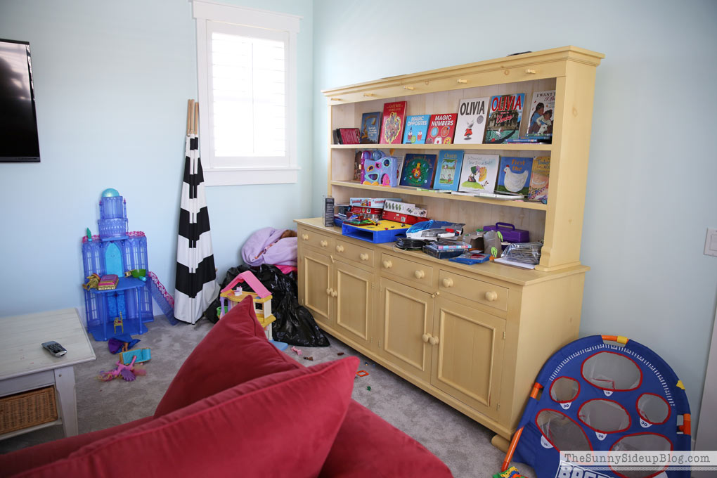 organized-playroom