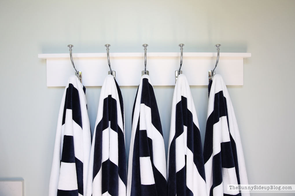 pottery-barn-striped-towels