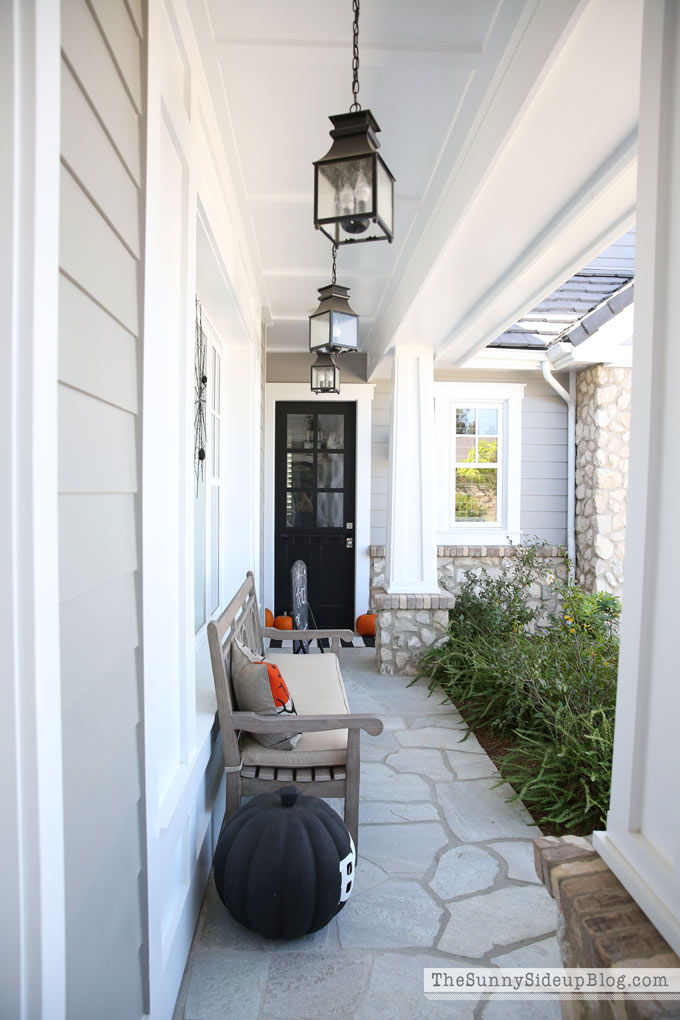 black-hanging-porch-lanterns