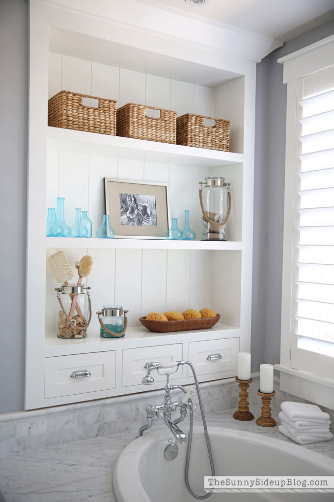 coastal-farmhouse-shelf-decor-web