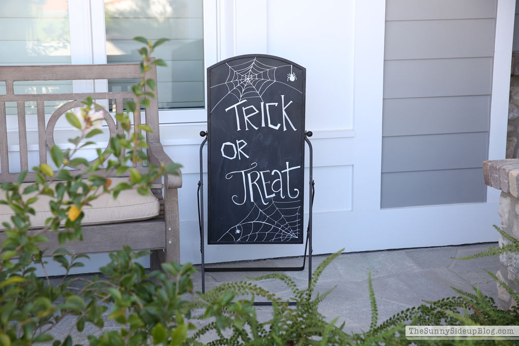 halloween-chalk-art