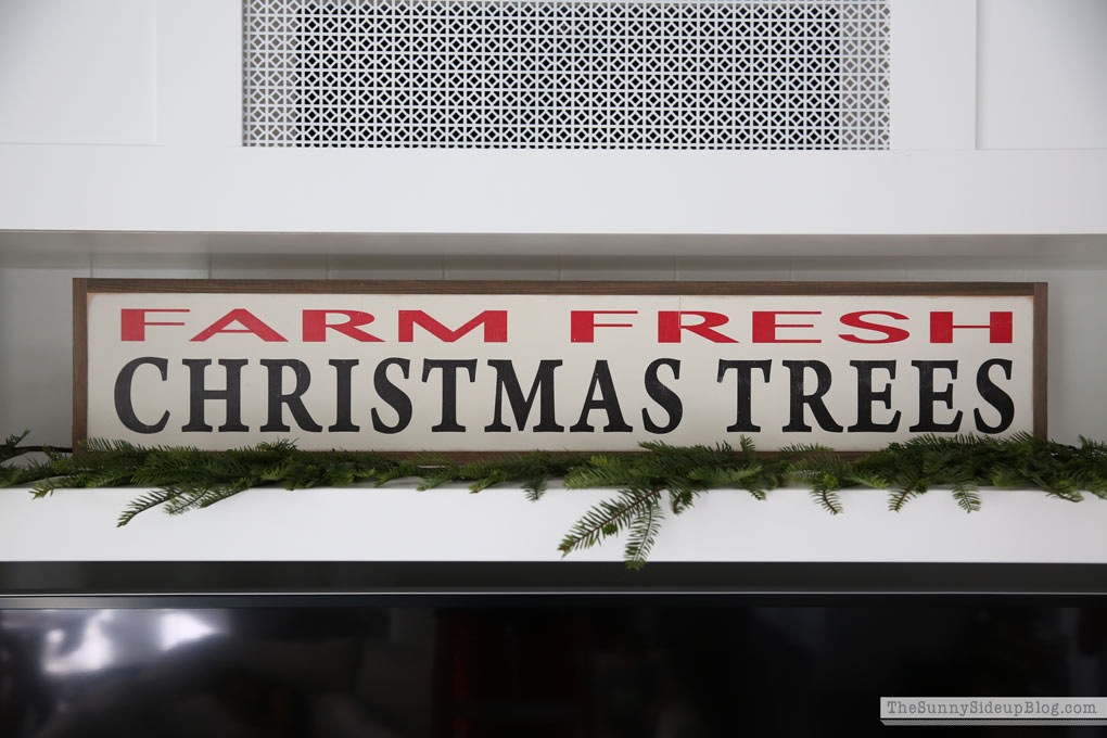 farm-fresh-christmas-tree-sign