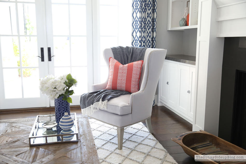 nailhead-trim-chair