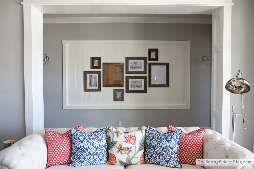 custom-pillows-wooden-frames