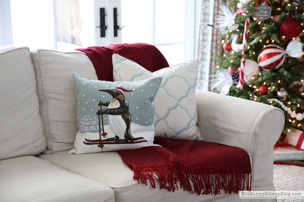 pottery-barn-christmas-pillows