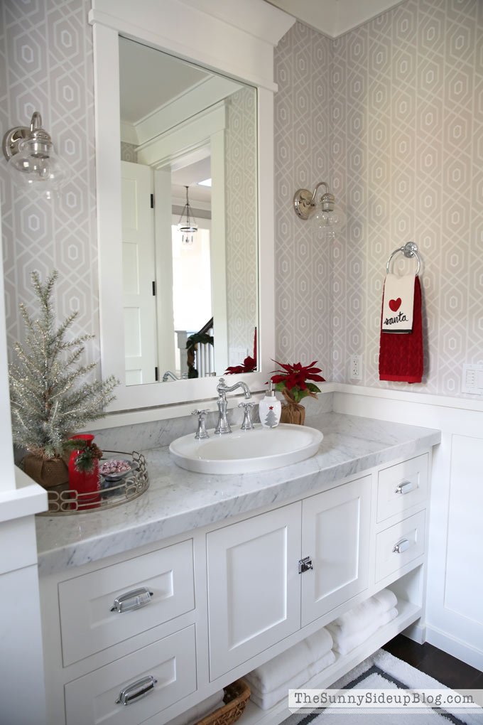 Christmas Powder Bathroom (12 Days of Holiday Homes) - The Sunny ...