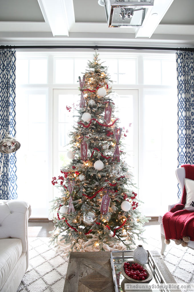 Woodsy Glam Christmas Tree (and favorite holiday pillows!) - The Sunny Side  Up Blog