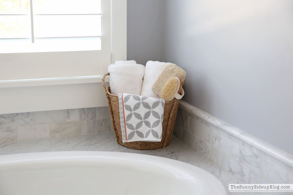 Bathroom Rugs for Spring! - The Sunny Side Up Blog