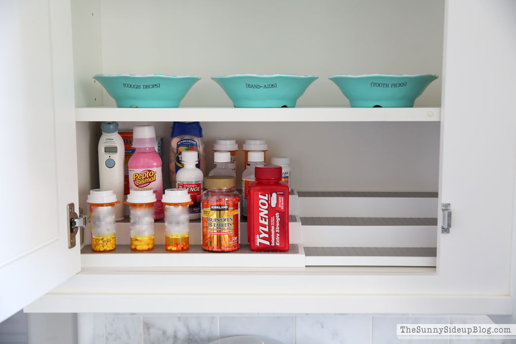 Organized Medicine Cabinet (take 2!) - The Sunny Side Up Blog