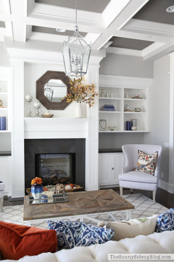 Fall Living Room Decor - The Sunny Side Up Blog