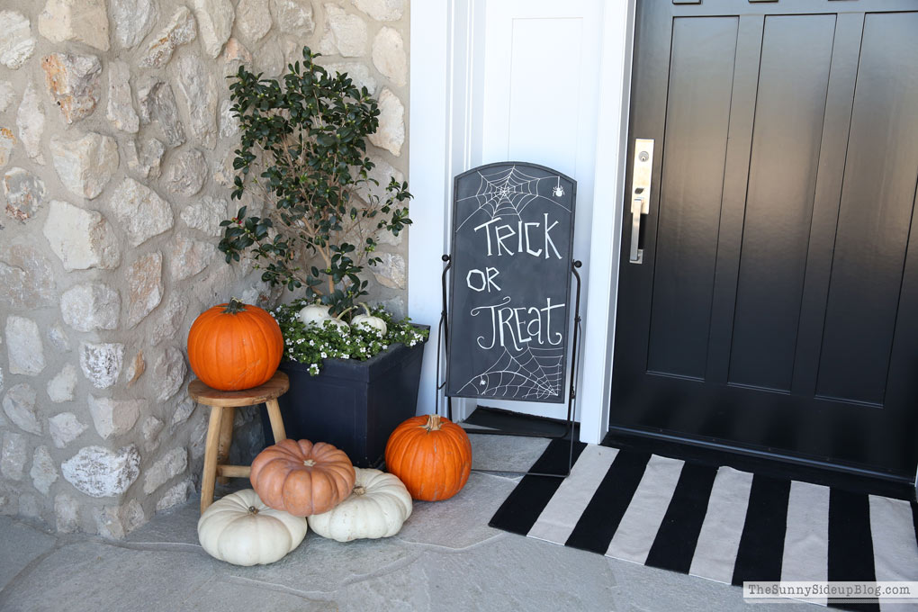 halloween porch chalk art