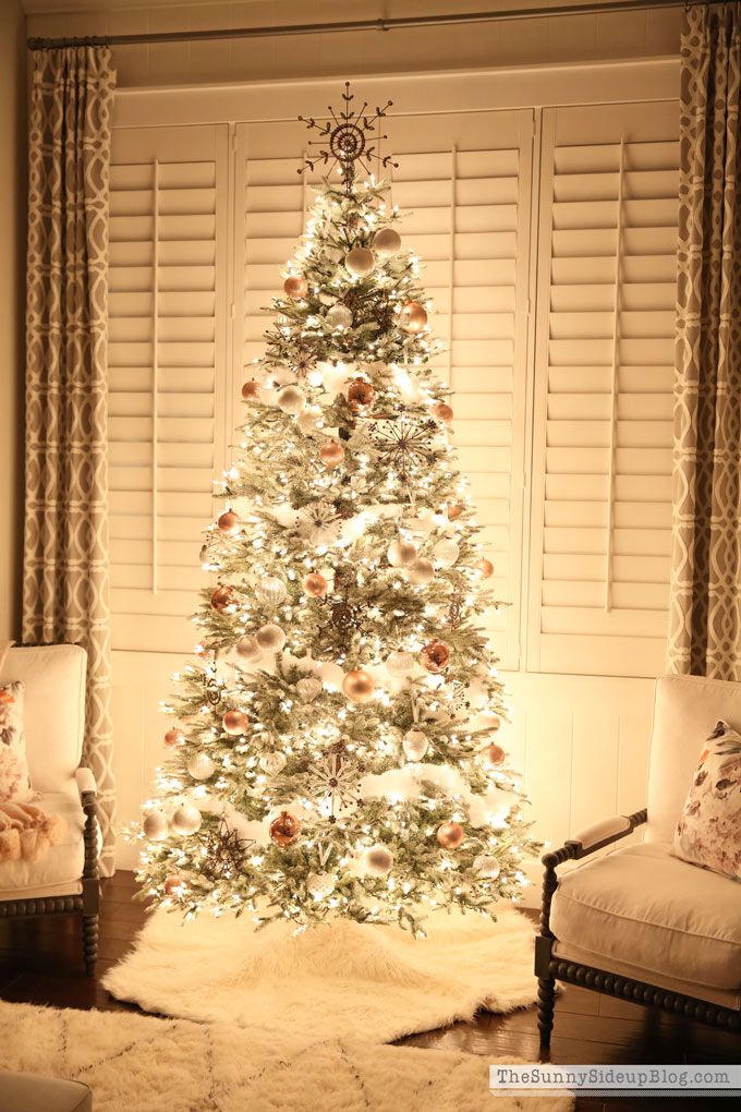 Frosted Christmas Tree - 12 Bloggers with Balsam Hill - The Sunny Side Up  Blog