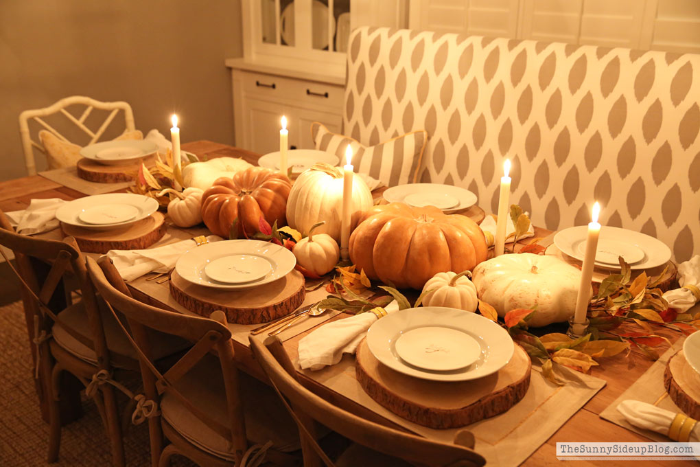 Thanksgiving table