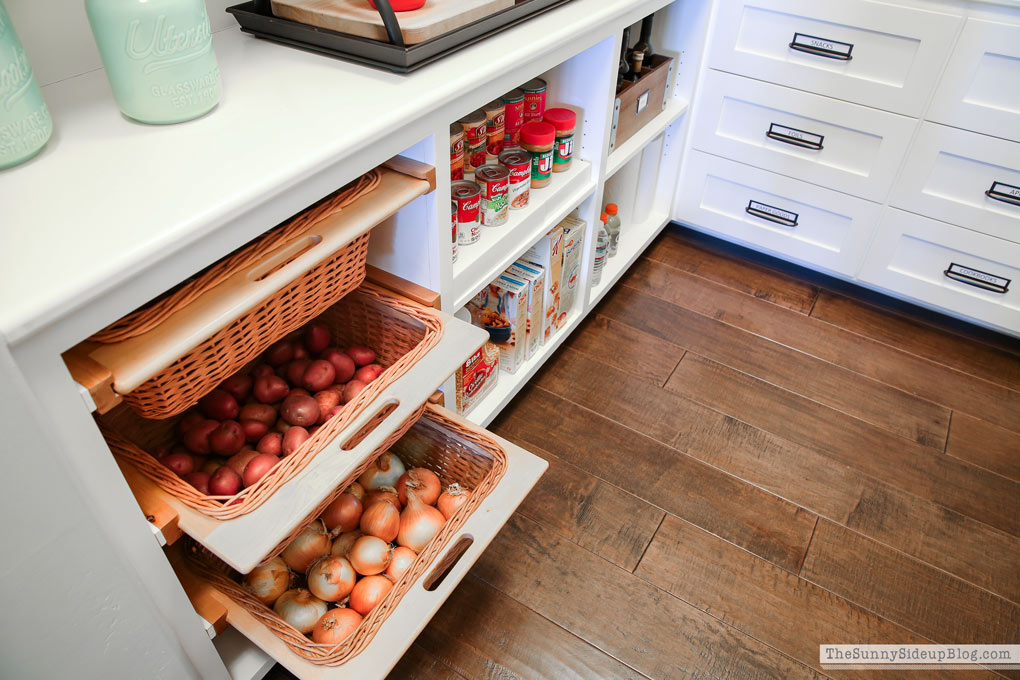 Organized Pantry and Ziploc Bag Drawer - The Sunny Side Up Blog