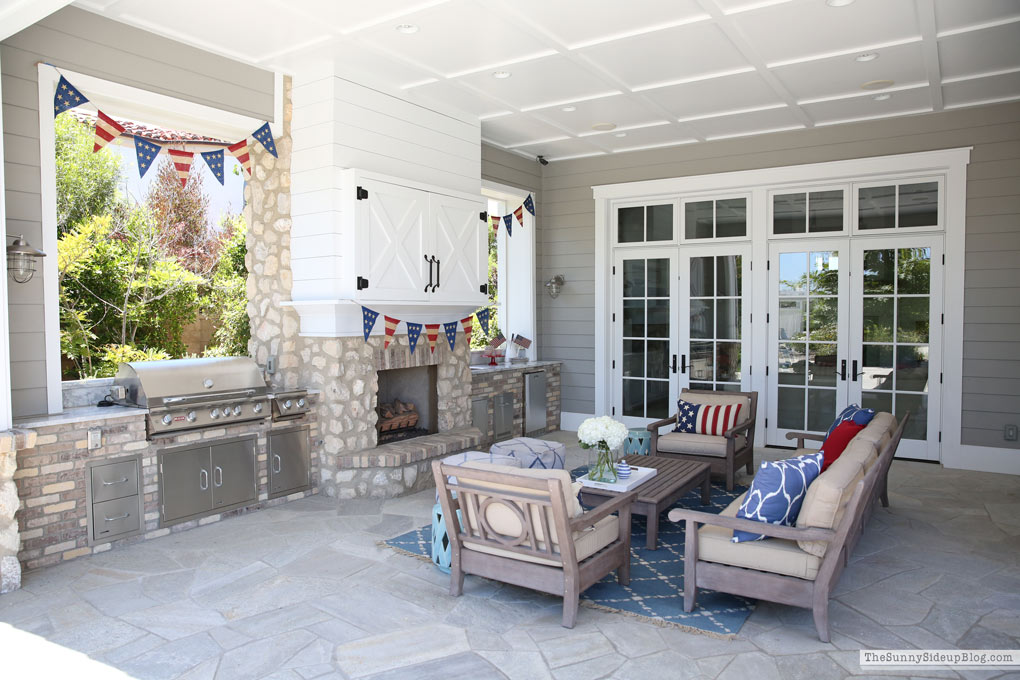 4th of July Outdoor Decor - The Sunny Side Up Blog