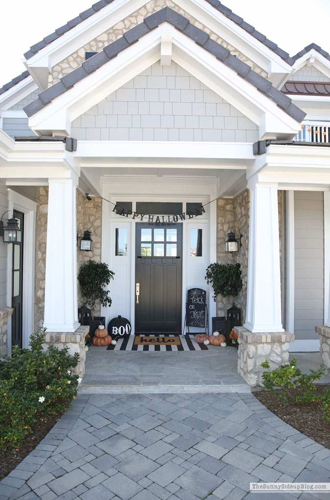 Halloween Porch Decor (Sunny Side Up)