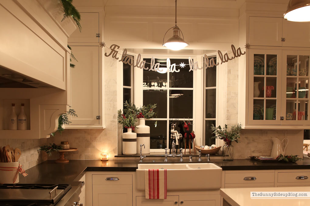 Christmas Homes at Night Tour!