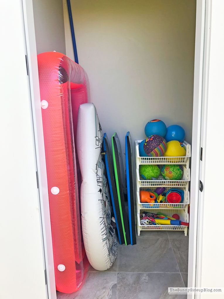 Organized Outdoor Pool and Toy Storage The Sunny Side Up Blog