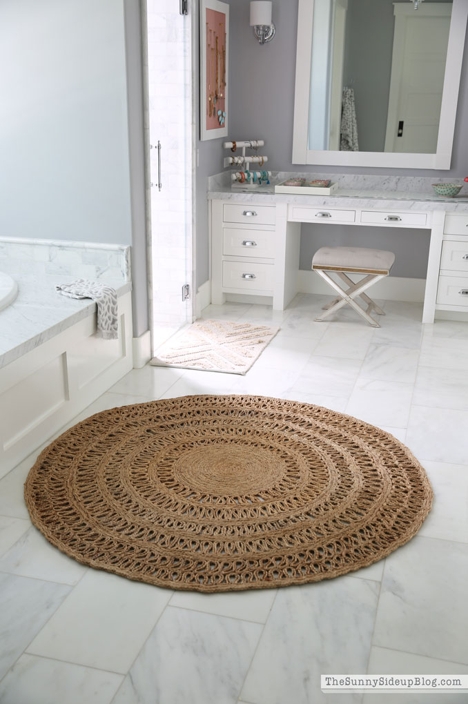 The Round Jute Rug (that looks good everywhere..) - The Sunny Side