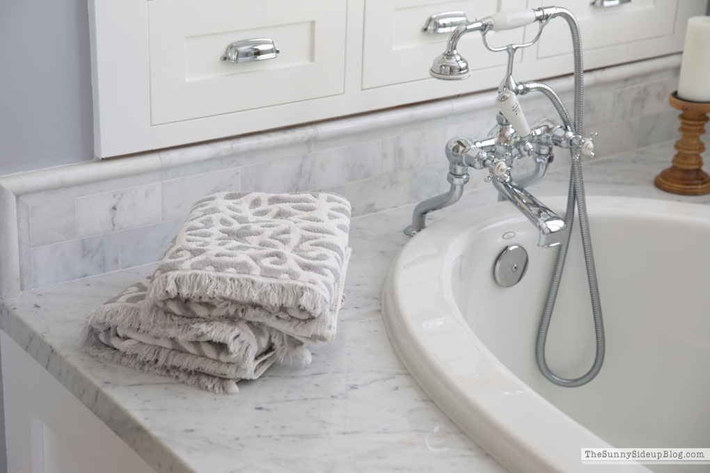 Master Bathroom Rug (Sunny Side Up)