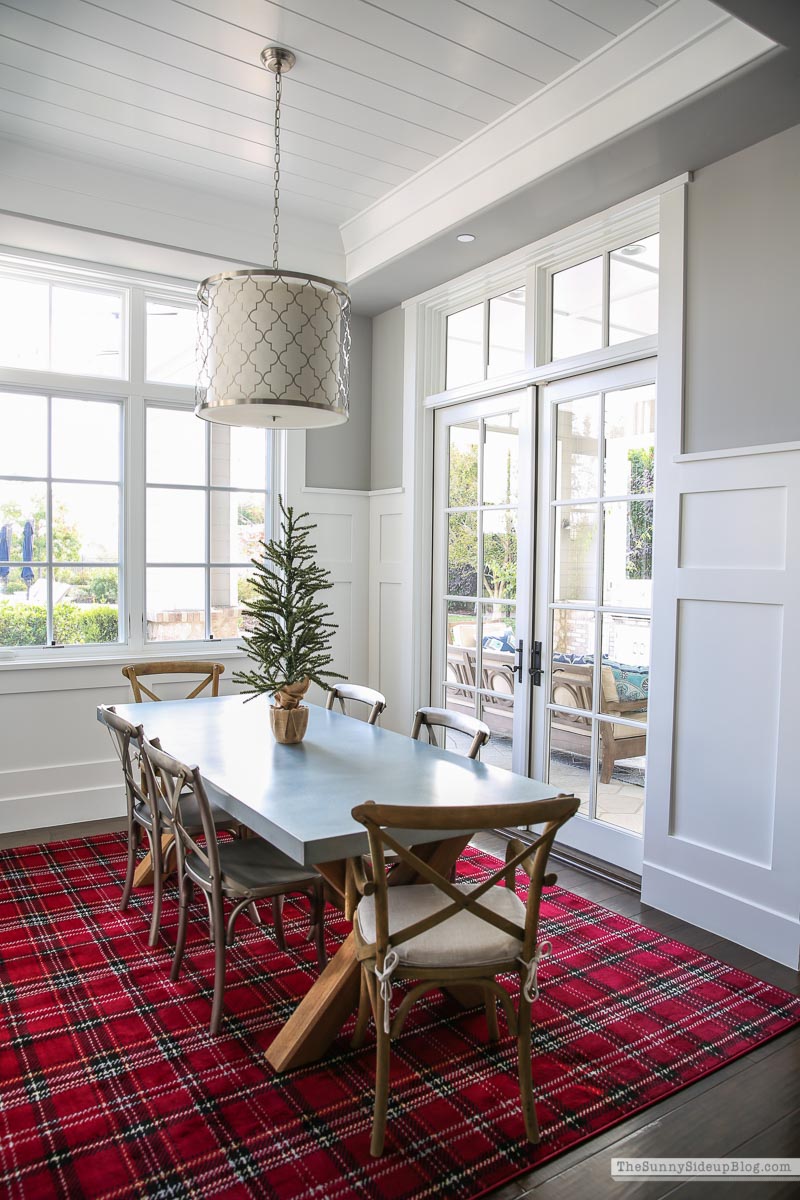 Cozy holiday decor (Sunny Side Up)