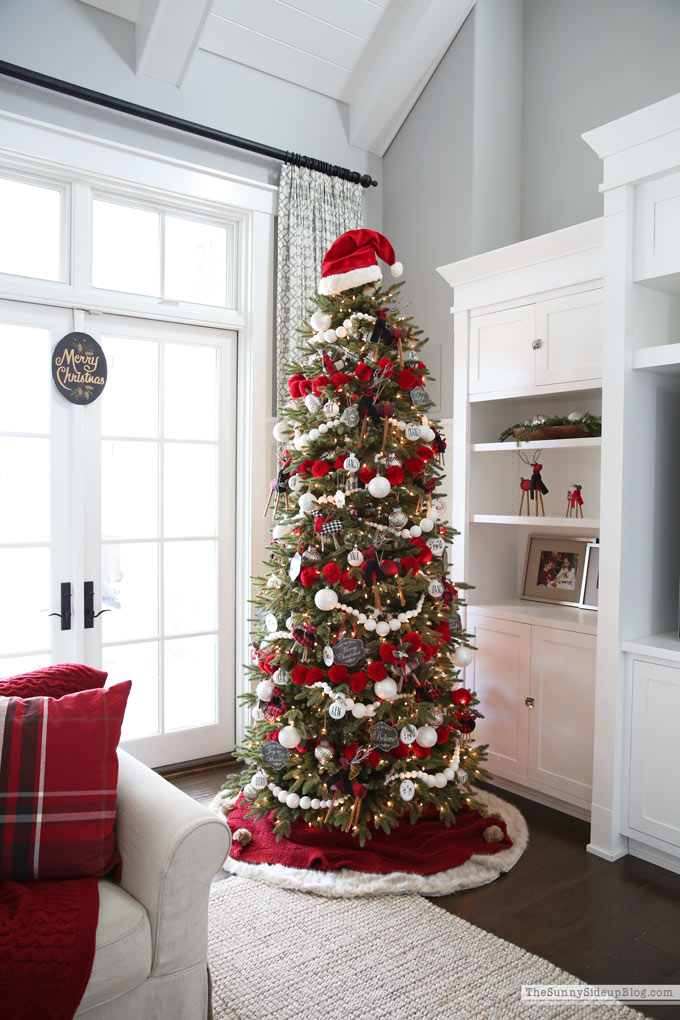 Woodsy Glam Christmas Tree (and favorite holiday pillows!) - The Sunny Side  Up Blog