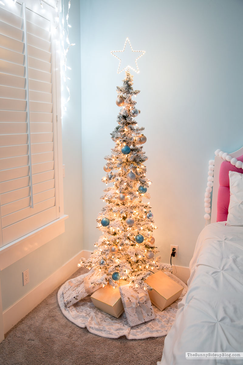 Girl's Bedroom Christmas Decor (Sunny Side Up)