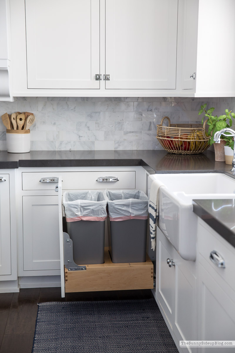 Organized Garage Cabinets - The Sunny Side Up Blog