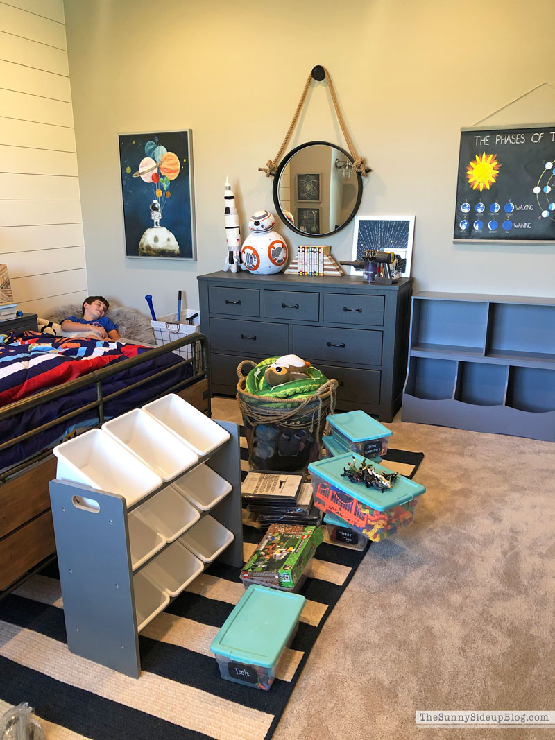 Organized Toys Boys Bedroom (Sunny Side Up)