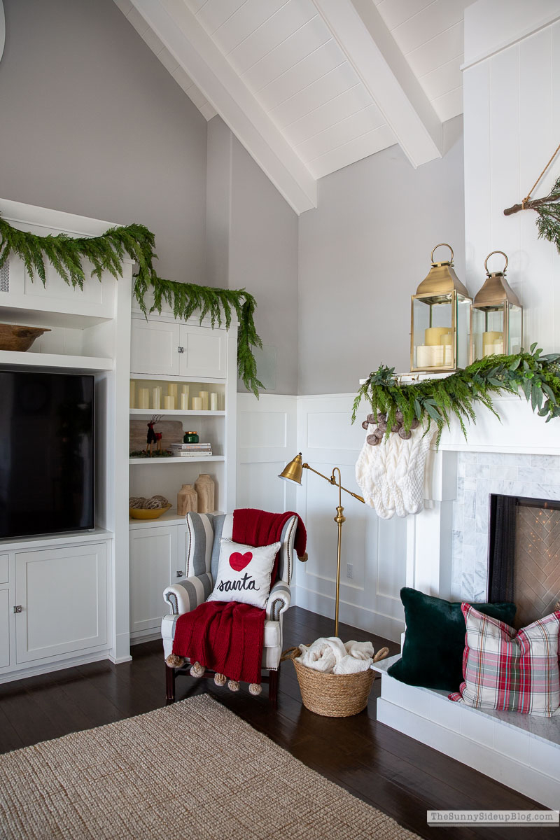 Christmas Family Room (Sunny Side Up)