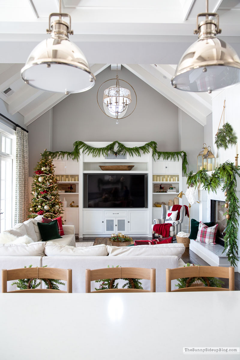 Christmas Family Room (Sunny Side Up)