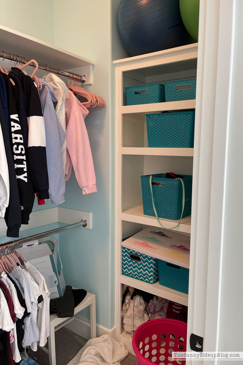Teen desk and organized closet (Sunny Side Up)