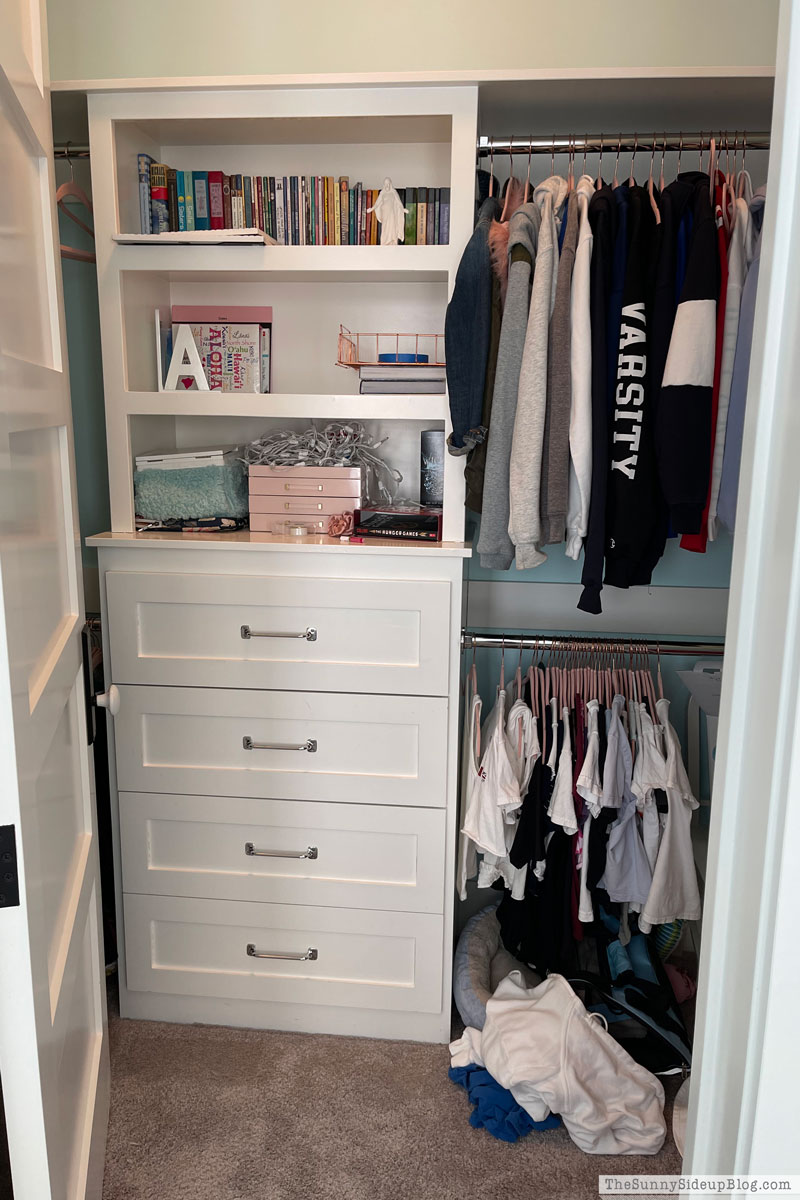 Teen desk and organized closet (Sunny Side Up)